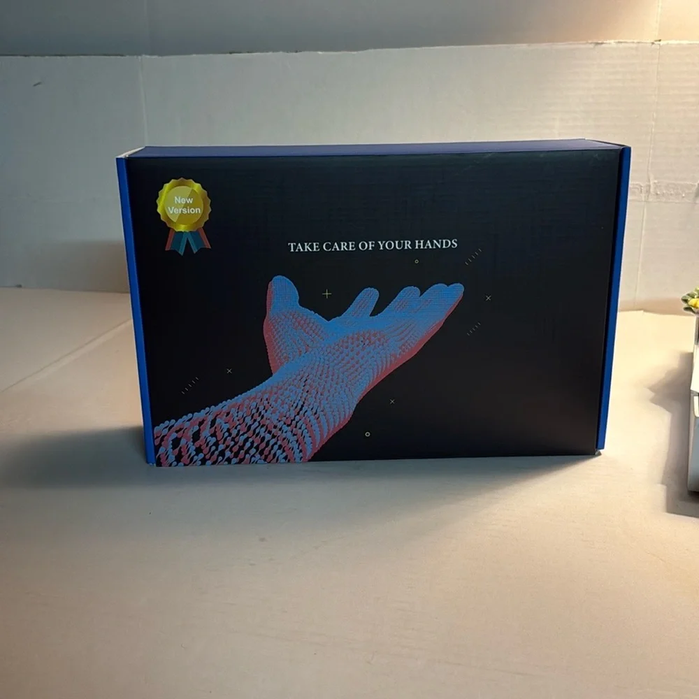 VR Hand Care Gloves - Black and Blue